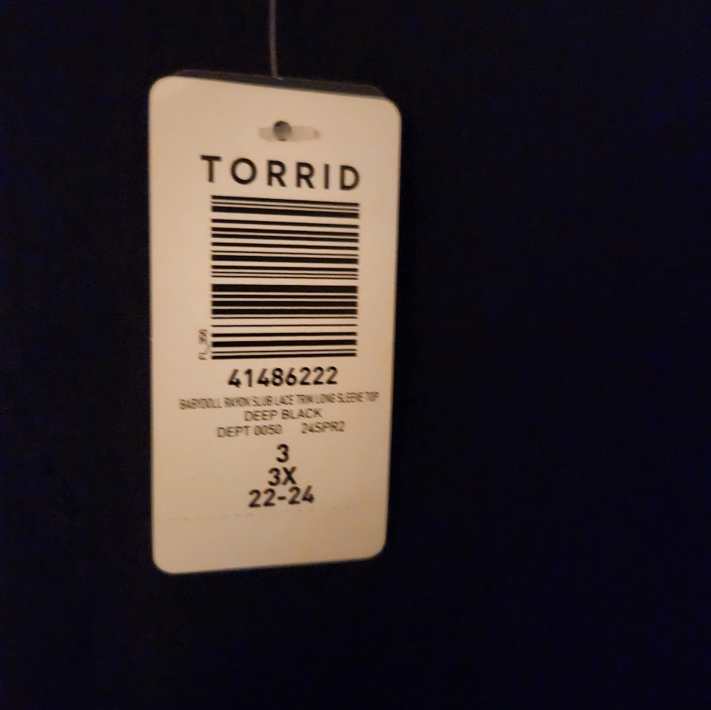 Black Torrid Top size 3XL - Picture 2 of 2